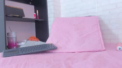 Snapshot of rosse_thompson11 chatting on February 2025 08:42:02 PM rosse_thompson11 online show from February 2025 08:42:02 PM