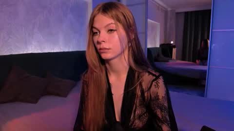 rosy_black_ online show from November 2025 11:25:02 AM