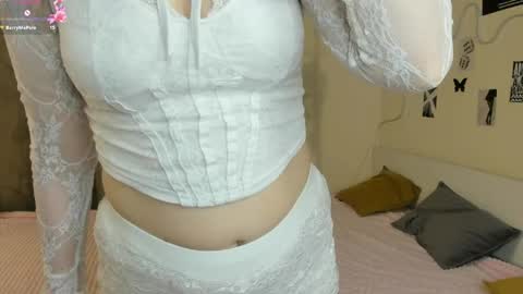 Im Luna online show from May 2026 09:42:02 PM