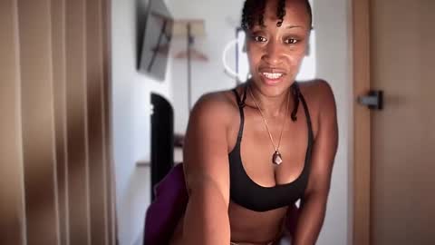 Snapshot of rosycoco chatting on February 2025 04:48:01 PM Rosy Coco online show from February 2025 04:48:01 PM