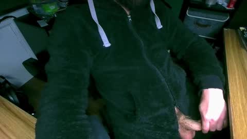 Snapshot of roughwonder chatting on January 2025 02:42:01 AM Luke online show from January 2025 02:42:01 AM