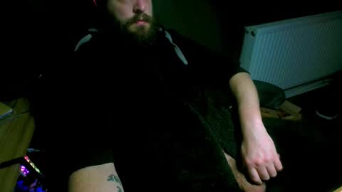 Snapshot of roughwonder chatting on February 2025 03:04:02 AM Luke online show from February 2025 03:04:02 AM