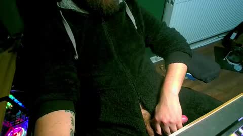 Snapshot of roughwonder chatting on March 2025 07:30:01 AM Luke online show from March 2025 07:30:01 AM