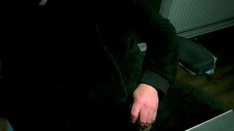 Snapshot of roughwonder chatting on March 2025 07:43:02 AM Luke online show from March 2025 07:43:02 AM