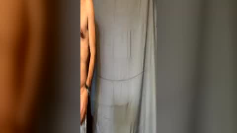 Snapshot of roundthebend8 chatting on July 2026 09:03:01 PM roundthebend8 online show from July 2026 09:03:01 PM