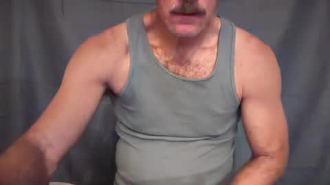 Snapshot of roundthebend8 chatting on July 2026 03:56:02 AM roundthebend8 online show from July 2026 03:56:02 AM