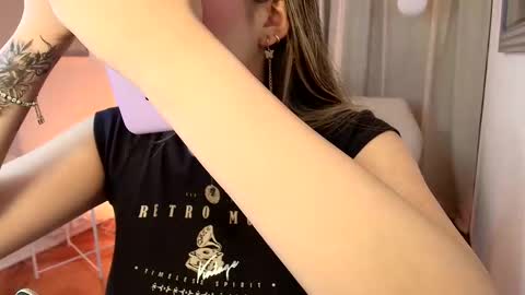 Rousee online show from February 2026 01:21:02 PM