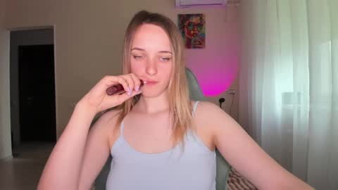 Snapshot of rousereed chatting on April 2026 09:13:01 AM Rouse online show from April 2026 09:13:01 AM