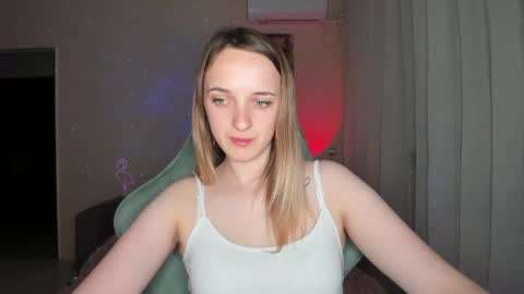Snapshot of rousereed chatting on April 2026 08:31:02 PM Rouse online show from April 2026 08:31:02 PM