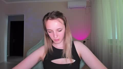 Snapshot of rousereed chatting on April 2026 12:29:02 PM Rouse online show from April 2026 12:29:02 PM