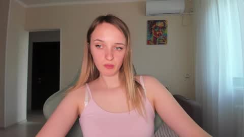 Snapshot of rousereed chatting on April 2026 02:25:01 PM Rouse online show from April 2026 02:25:01 PM