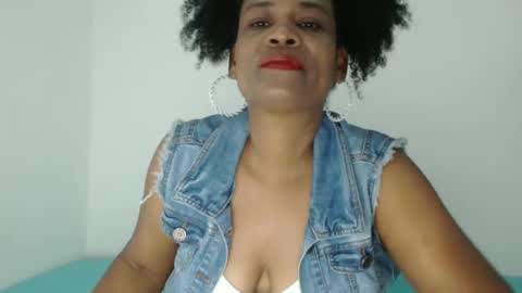 luxa online show from September 2025 01:49:02 PM