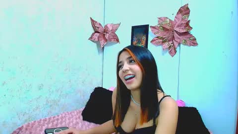 rousse_violet online show from February 2025 10:32:01 PM