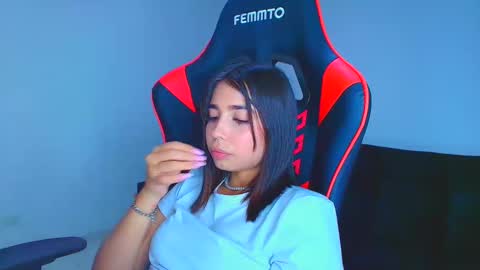 rousse_violet online show from September 2025 10:20:01 PM