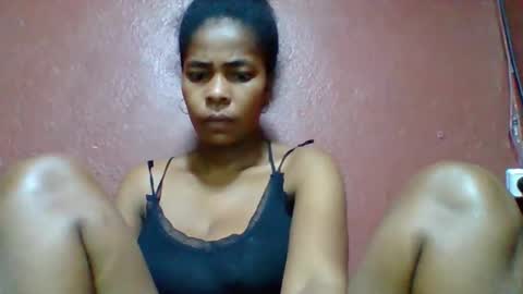 rovaelyah online show from November 2025 02:22:02 AM