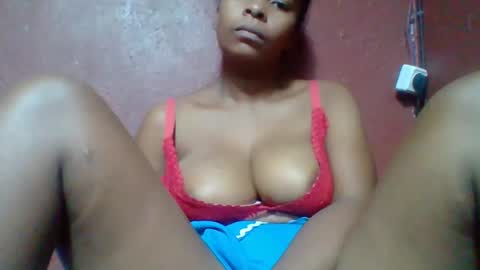 Snapshot of rovaelyah chatting on February 2026 08:22:01 AM rovaelyah online show from February 2026 08:22:01 AM