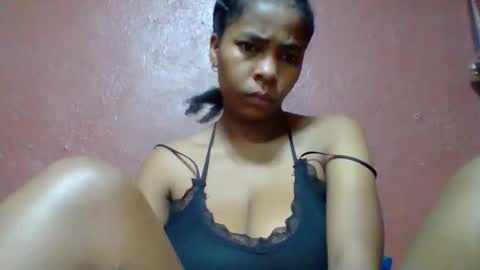 rovaelyah online show from May 2026 02:29:02 AM