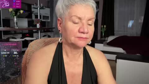 Roxana online show from February 2025 05:48:01 PM