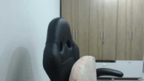 Roxana online show from October 2025 10:51:02 PM