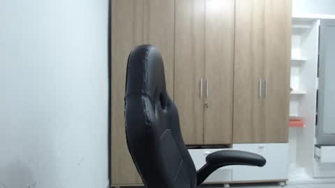 Snapshot of roxanalove7 chatting on June 2026 02:03:01 AM Roxana online show from June 2026 02:03:01 AM