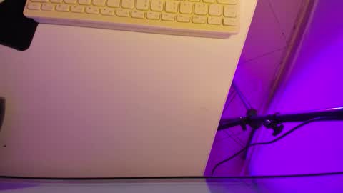 Roxane online show from February 2026 01:50:01 AM