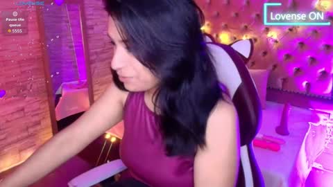 roxanne_han online show from November 2025 11:44:01 AM