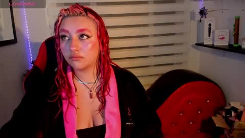 roxanne online show from April 2026 12:19:02 PM