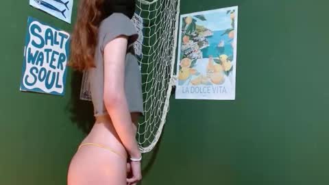 Roxie online show from October 2025 02:31:01 AM