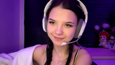 Hana online show from December 2025 04:00:01 PM