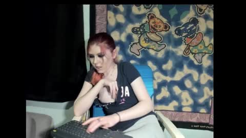 roxihazeleyes online show from March 2025 10:54:02 AM