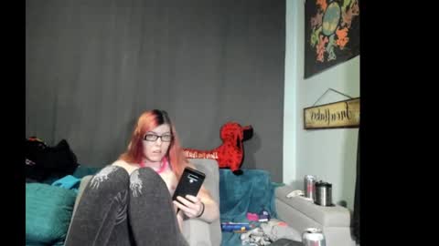 roxihazeleyes online show from October 2025 01:12:02 AM