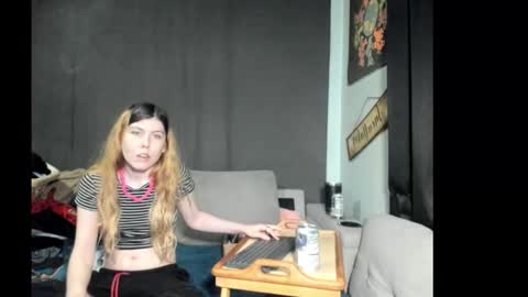 roxihazeleyes online show from March 2026 05:08:02 AM