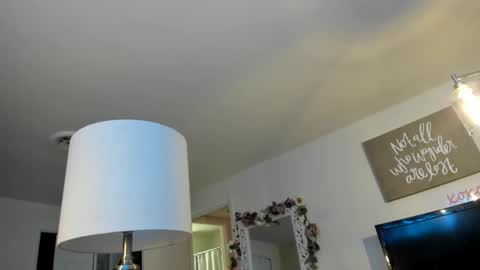 roxxannafox online show from May 2026 01:47:01 AM