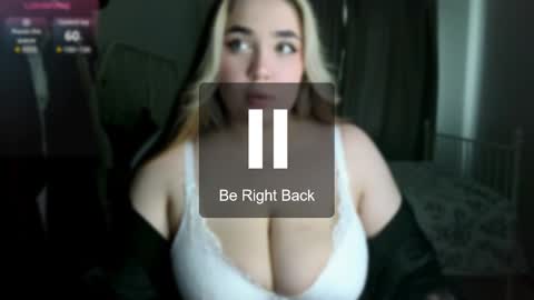 Snapshot of roxy_fleur chatting on March 2025 12:36:02 PM Roxy online show from March 2025 12:36:02 PM