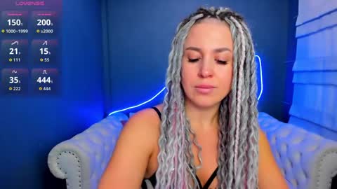 Roxy online show from April 2026 01:22:02 AM