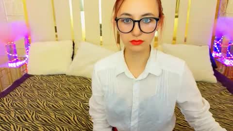 roxy_rayy online show from September 2025 06:39:02 AM