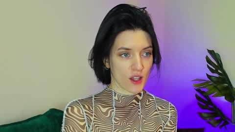 roxy_riot_ online show from February 2025 04:24:02 AM