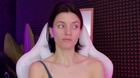 roxy_riot_ online show from March 2025 04:27:02 AM