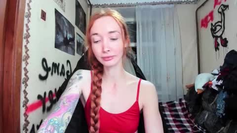 Roxy online show from November 2025 08:02:01 PM