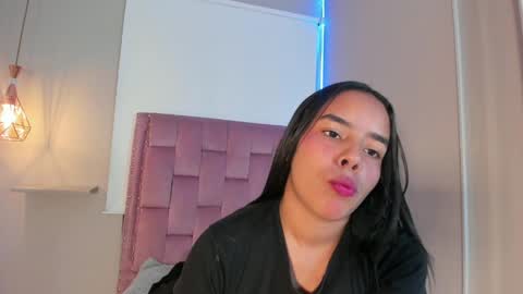 Snapshot of roxy_stone1 chatting on April 2026 08:04:02 PM roxy_stone1 online show from April 2026 08:04:02 PM