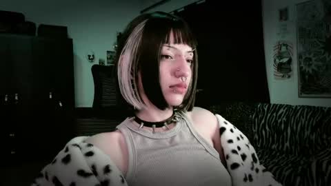 Snapshot of roxy_toxic chatting on May 2026 11:56:01 PM Roxy Independient model Help me to reach 50 thumbs up online show from May 2026 11:56:01 PM