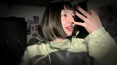 Roxy Independient model Help me to reach 50 thumbs up online show from July 2026 12:31:02 AM