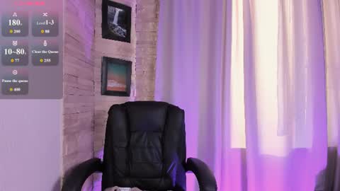 Snapshot of roxy_wet chatting on July 2026 04:31:02 PM Roxy follow me online show from July 2026 04:31:02 PM