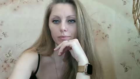 roxyfox18x01 online show from January 2026 10:43:01 AM