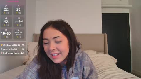 Roxy online show from May 2026 01:11:02 AM
