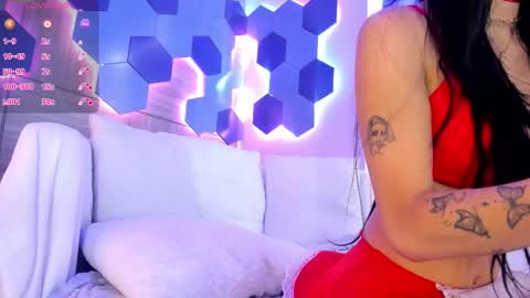    online show from November 2025 07:24:01 PM