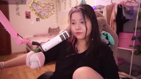 roxysuh online show from December 2025 07:46:02 AM