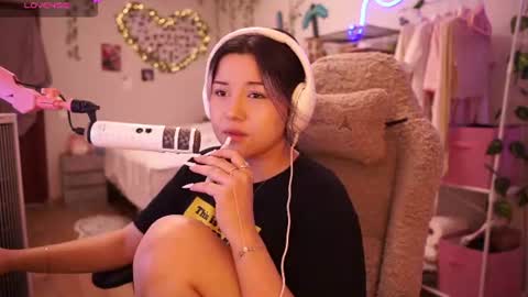 Snapshot of roxysuh chatting on August 2026 09:30:01 AM roxysuh online show from August 2026 09:30:01 AM