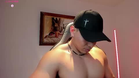 Snapshot of roy__constance chatting on July 2026 04:38:02 AM Roy Constance online show from July 2026 04:38:02 AM