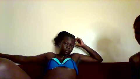 Ivy online show from September 2025 07:13:01 PM